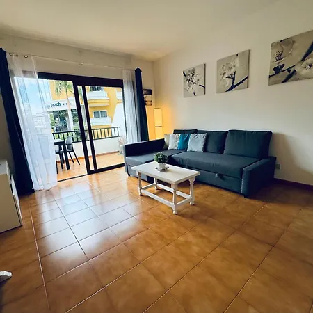 Happy Apartment *